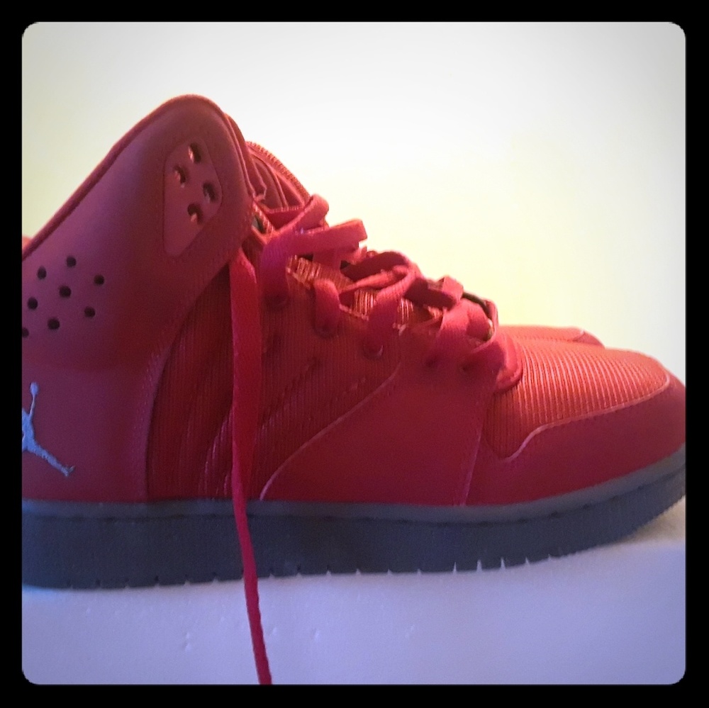 Size 5Y Jordan/Nike High Top Sneakers